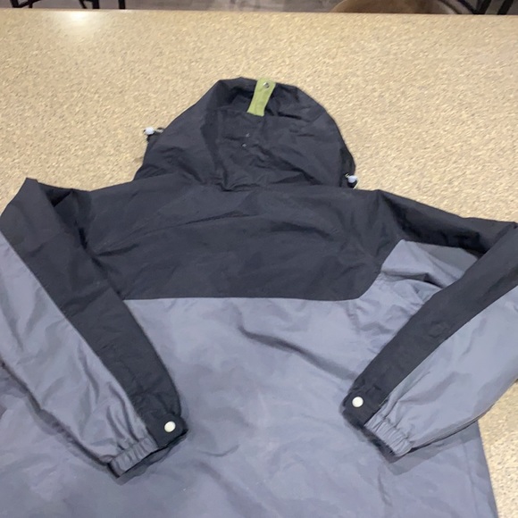 Men’s Columbia sportswear jacket. Size large. Used but in like new condition. - Picture 6 of 9